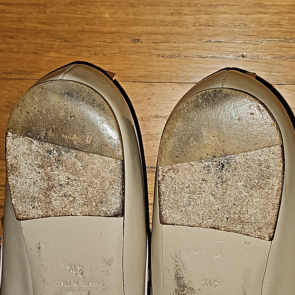 Valentino Garavani Rockstud Flats - Picture 7 of 14